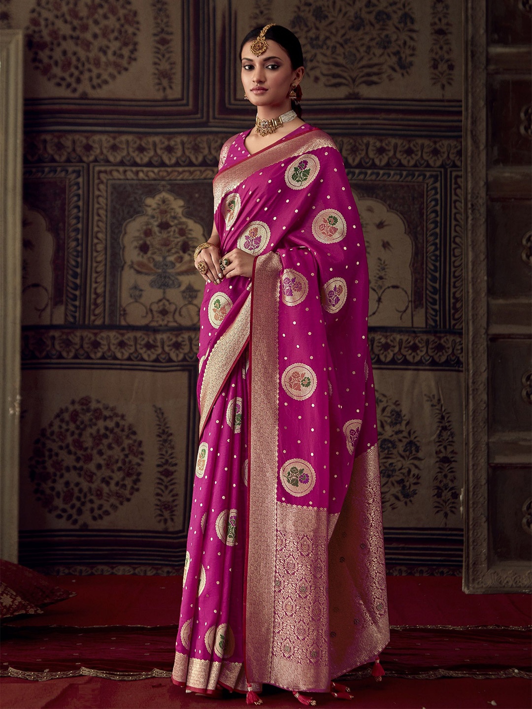 

MAHALASA Floral Woven Design Pure Silk Banarasi Saree, Pink