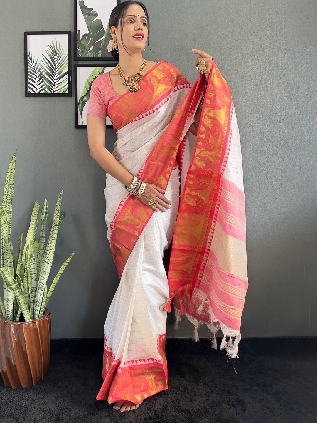 

APNISHA Woven Design Zari Pure Silk Ready to Wear Banarasi Saree, White