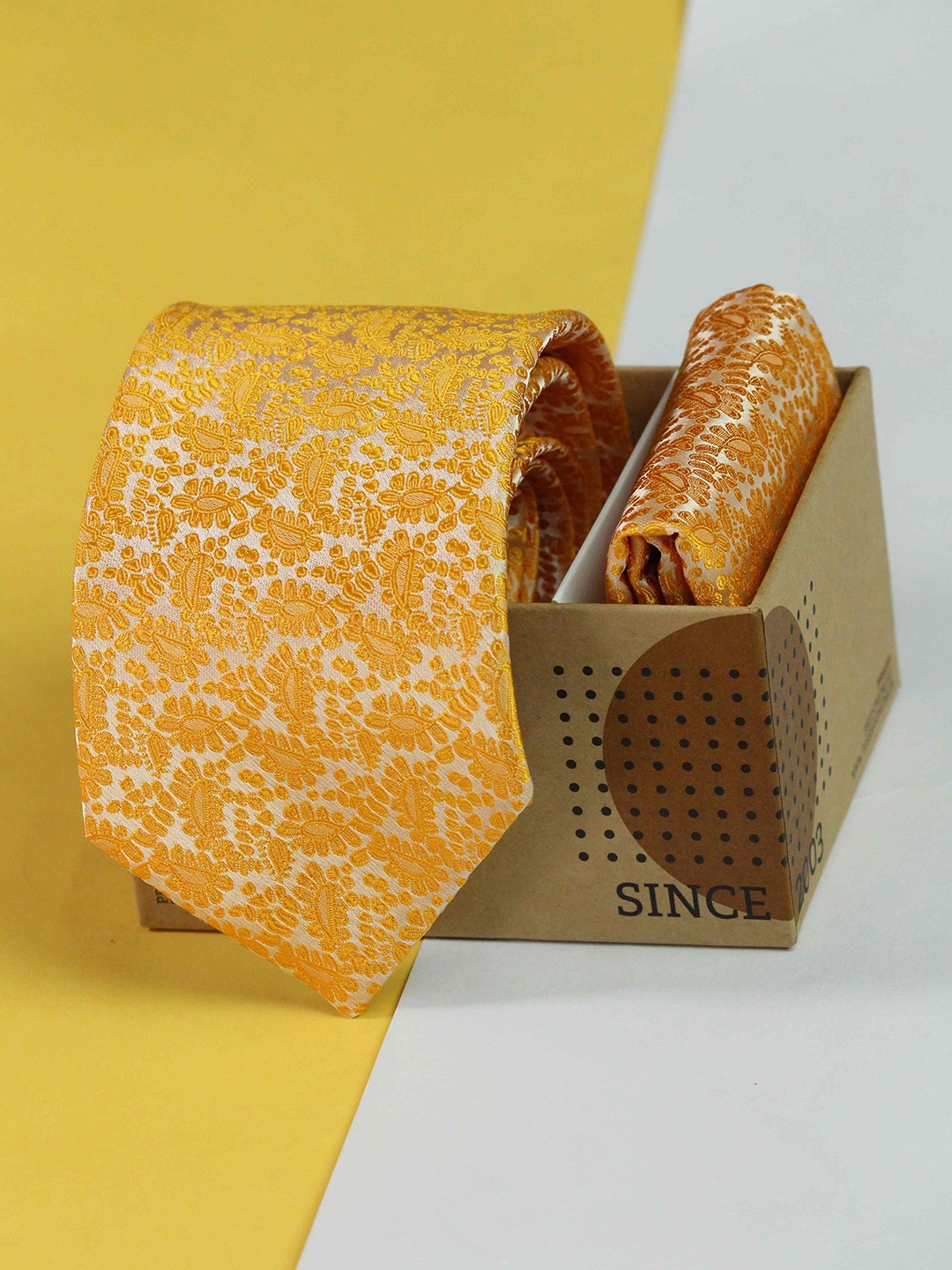 

Tossido Men Necktie & Pocket Square Giftset, Yellow