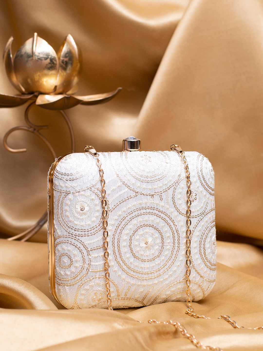

ARTKLIM Sequins Pattern Embroidered Box Clutch, White