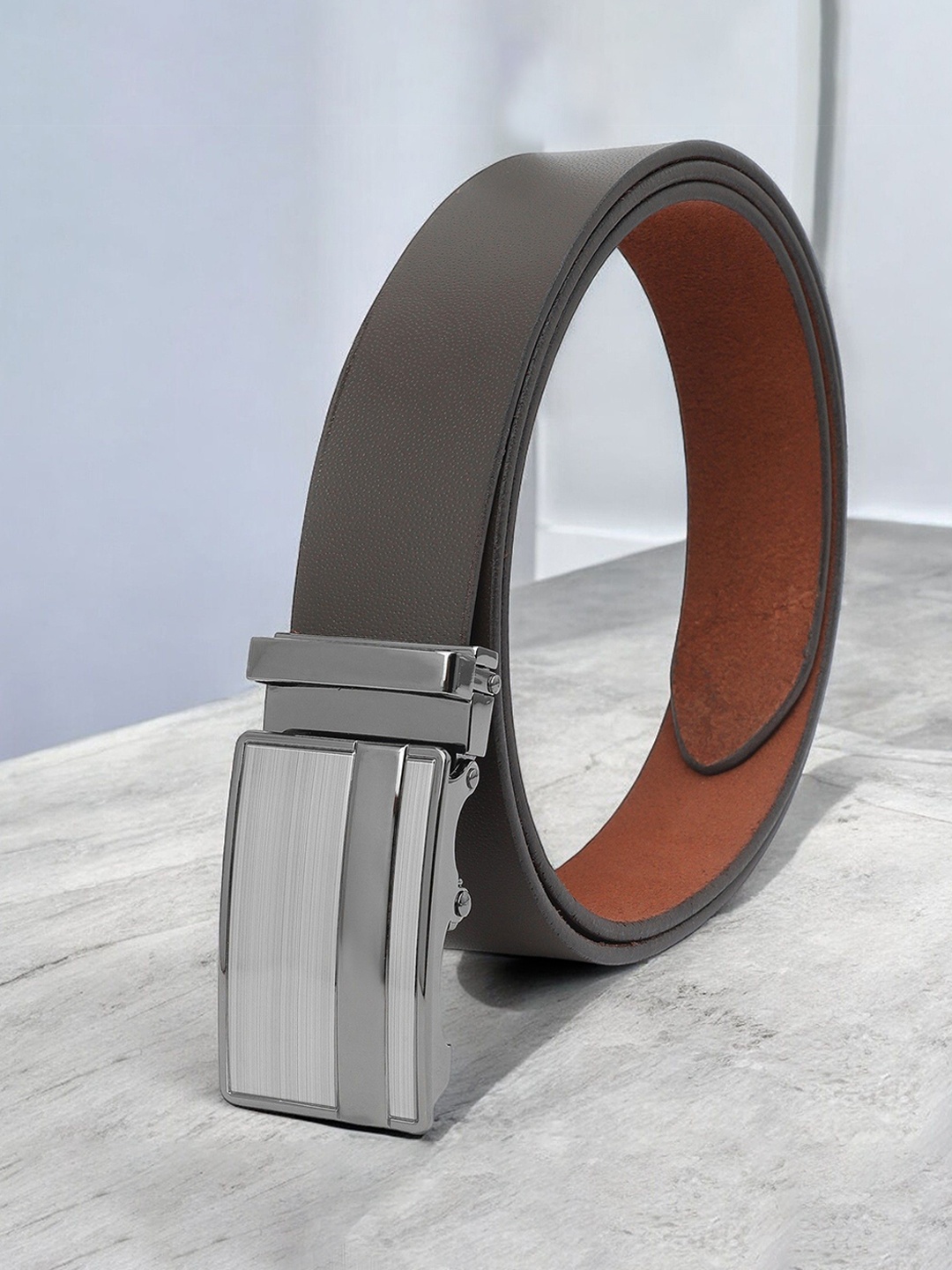 

Metronaut Men Textured Leather Belt, Brown
