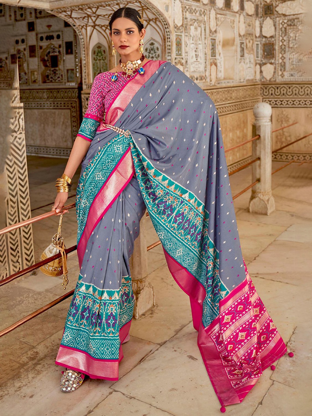 

DEVATITHI Floral Zari Silk Blend Patola Saree, Grey