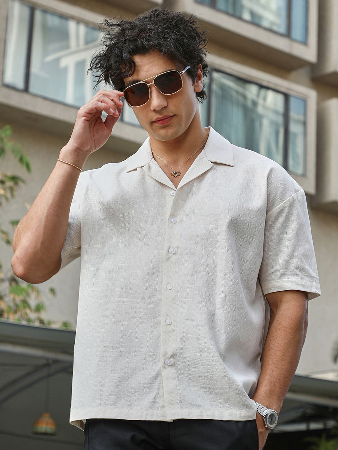 

Campus Sutra Men Comfort Relaxed Fit Cuban Collar Textured Cotton Casual Shirt, White