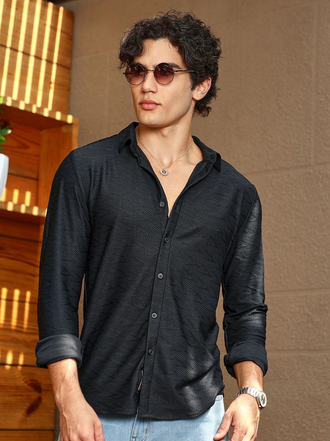 

Campus Sutra Men Comfort Fit Spread Collar Textured Cotton Casual Shirt, Black