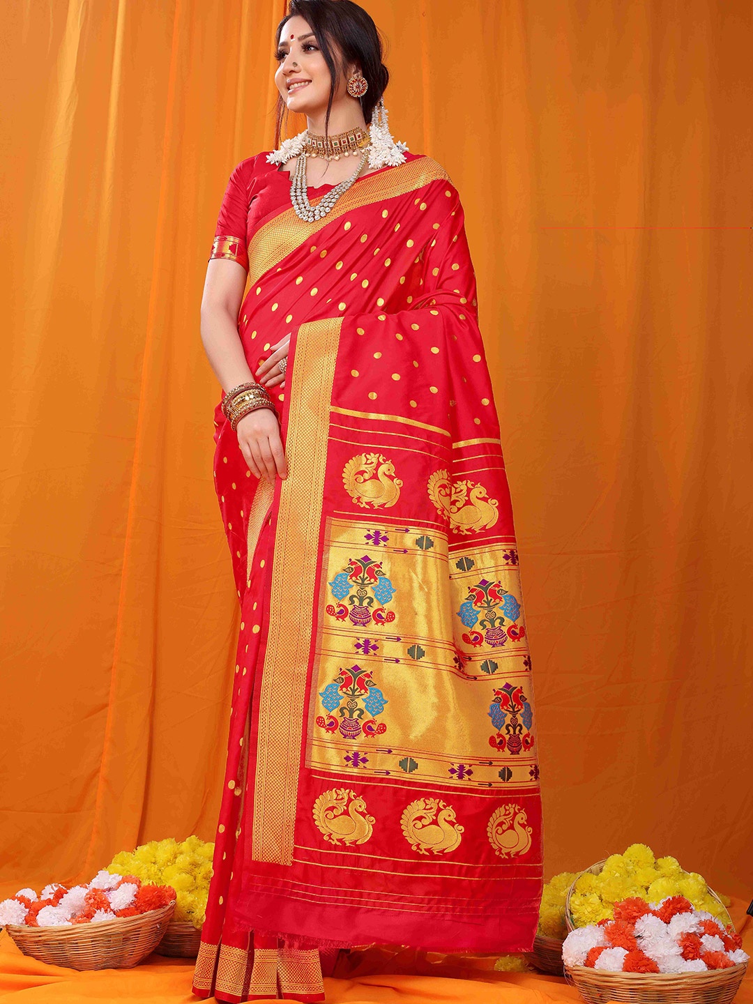 

amirat Woven Design Zari Pure Silk Paithani Saree, Red