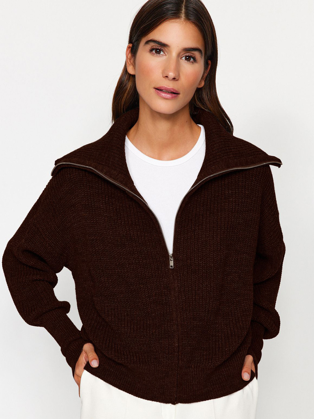 

Trendyol Women Cardigan with Zip Detail Detail, Brown