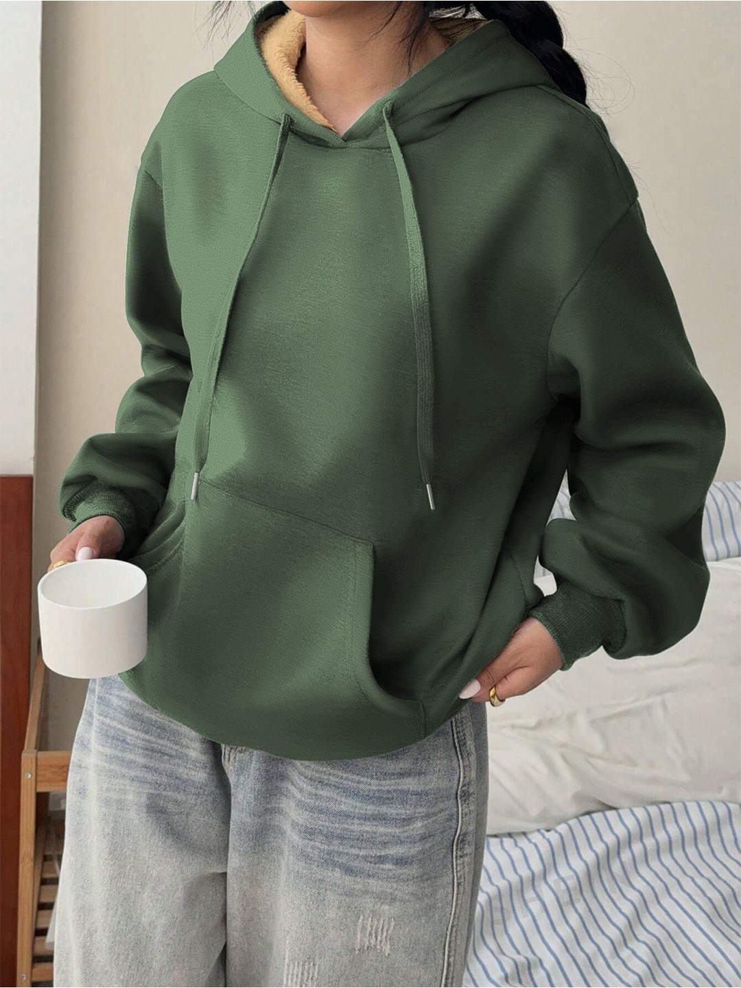 

TOGS & TERRE Women Printed Hooded Sweatshirt, Green