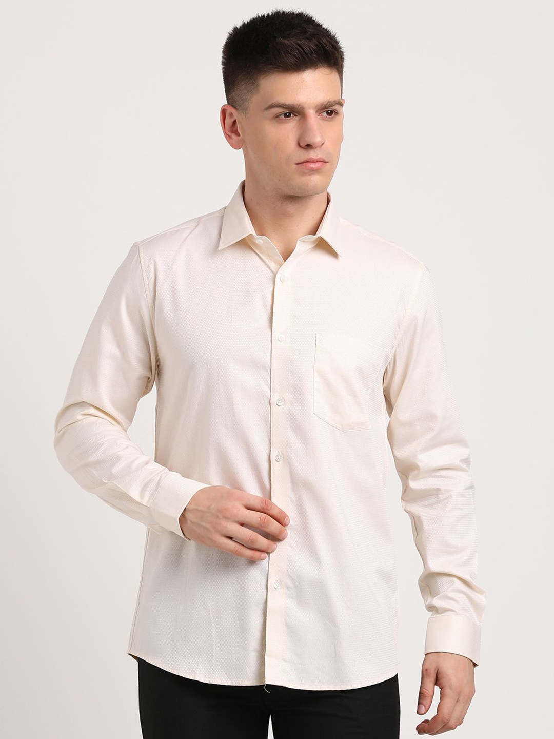 

Turtle Men Standard Slim Fit Spread Collar Textured Cotton Formal Shirt, Beige