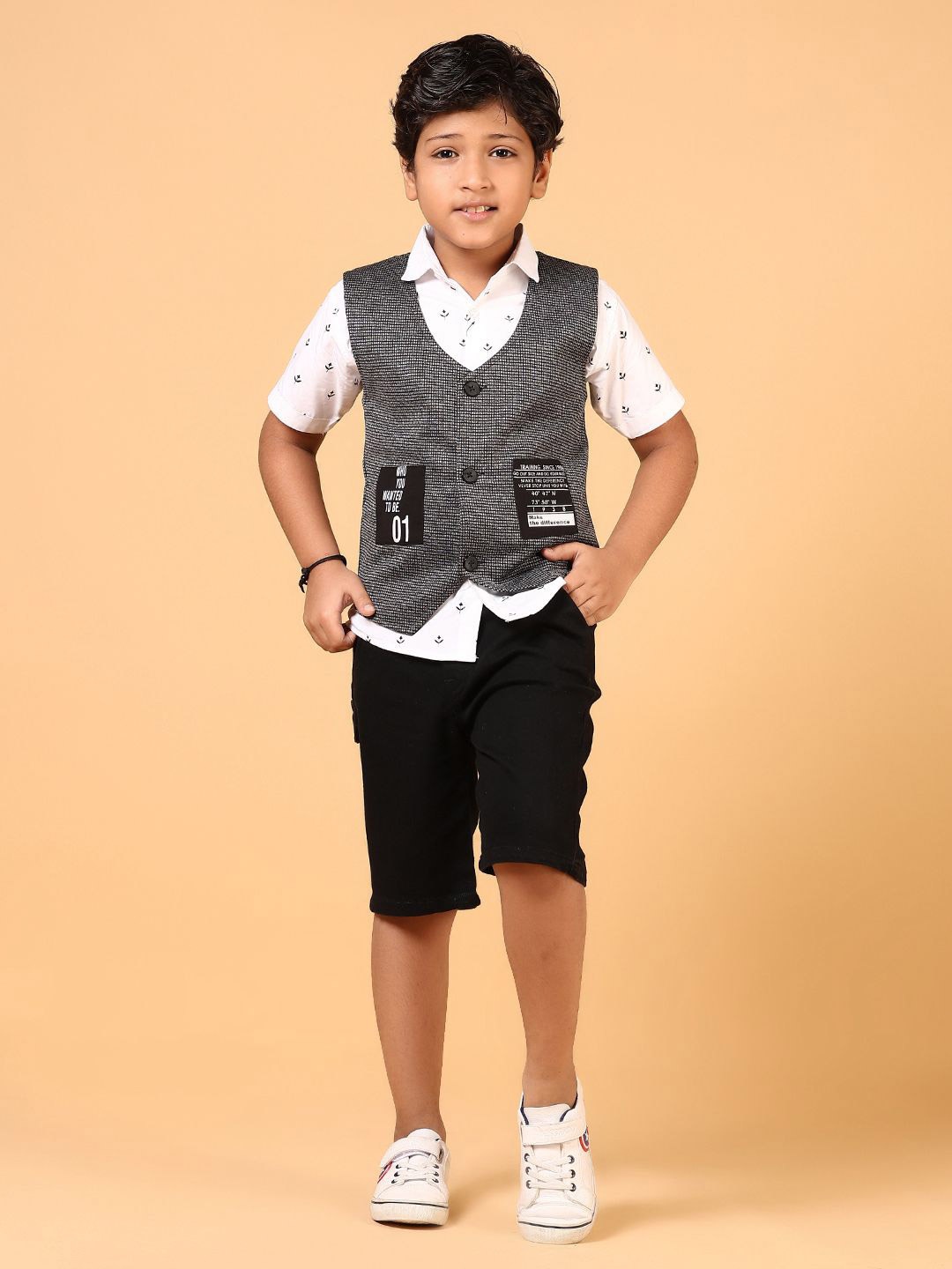 

V-Mart Boys Printed Pure Cotton Shirt With Shorts With Waistcoat, Grey