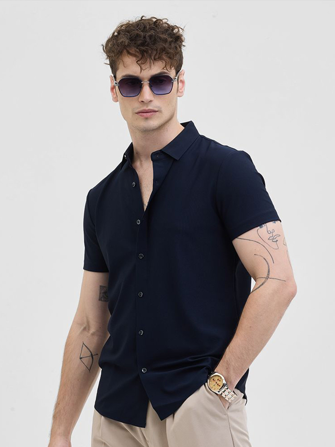 

Snitch Men Slim Fit Spread Collar Solid Casual Shirt, Navy blue