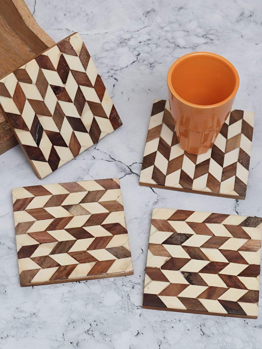 

Indianshelf Brown And Beige 4 Pieces Checked Wood Square Coasters