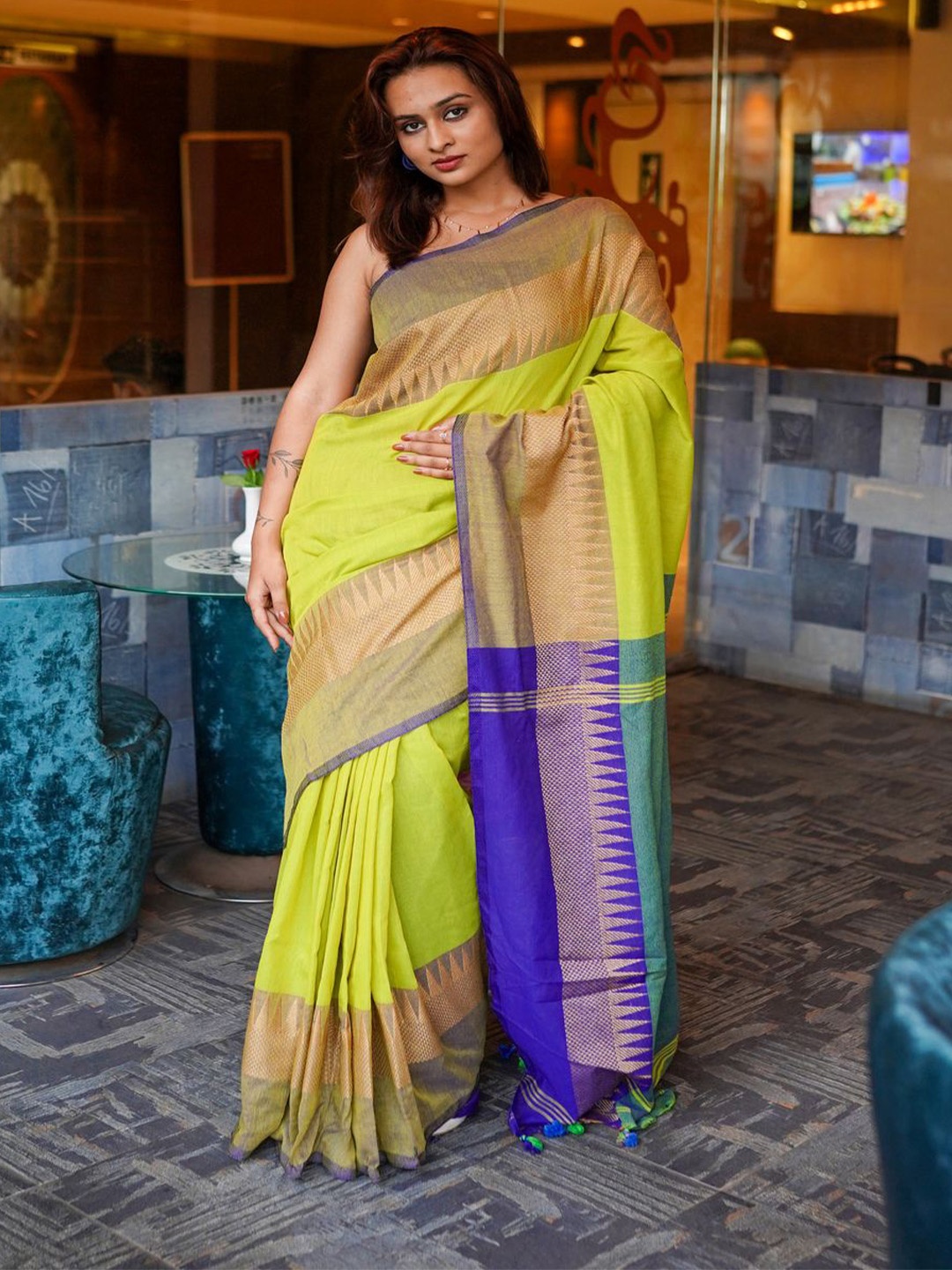 

arunima weaves Woven Design Zari Pure Cotton Saree, Yellow
