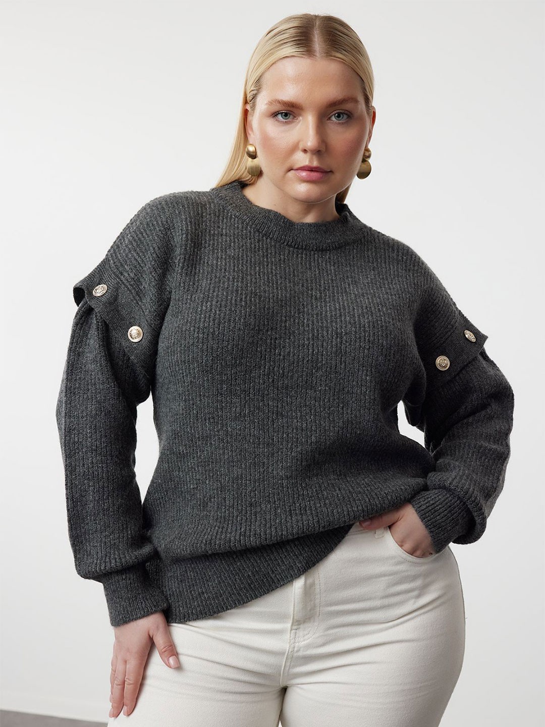

Trendyol Women Plus Size Ribbed Pullover, Black