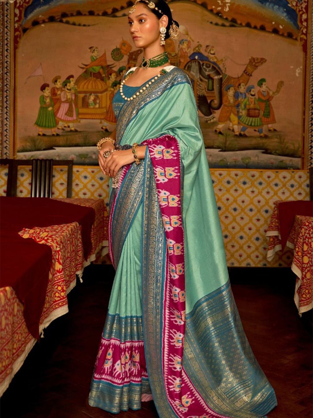 

DEVATITHI Kalamkari Zari Silk Blend Patola Saree, Green