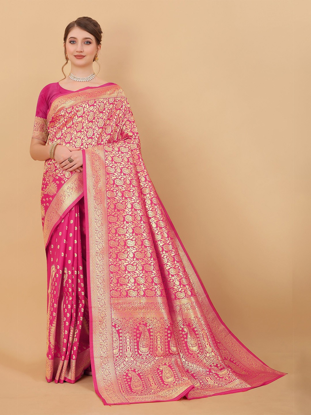 

VEDANT VASTRAM Woven Design Zari Saree, Pink