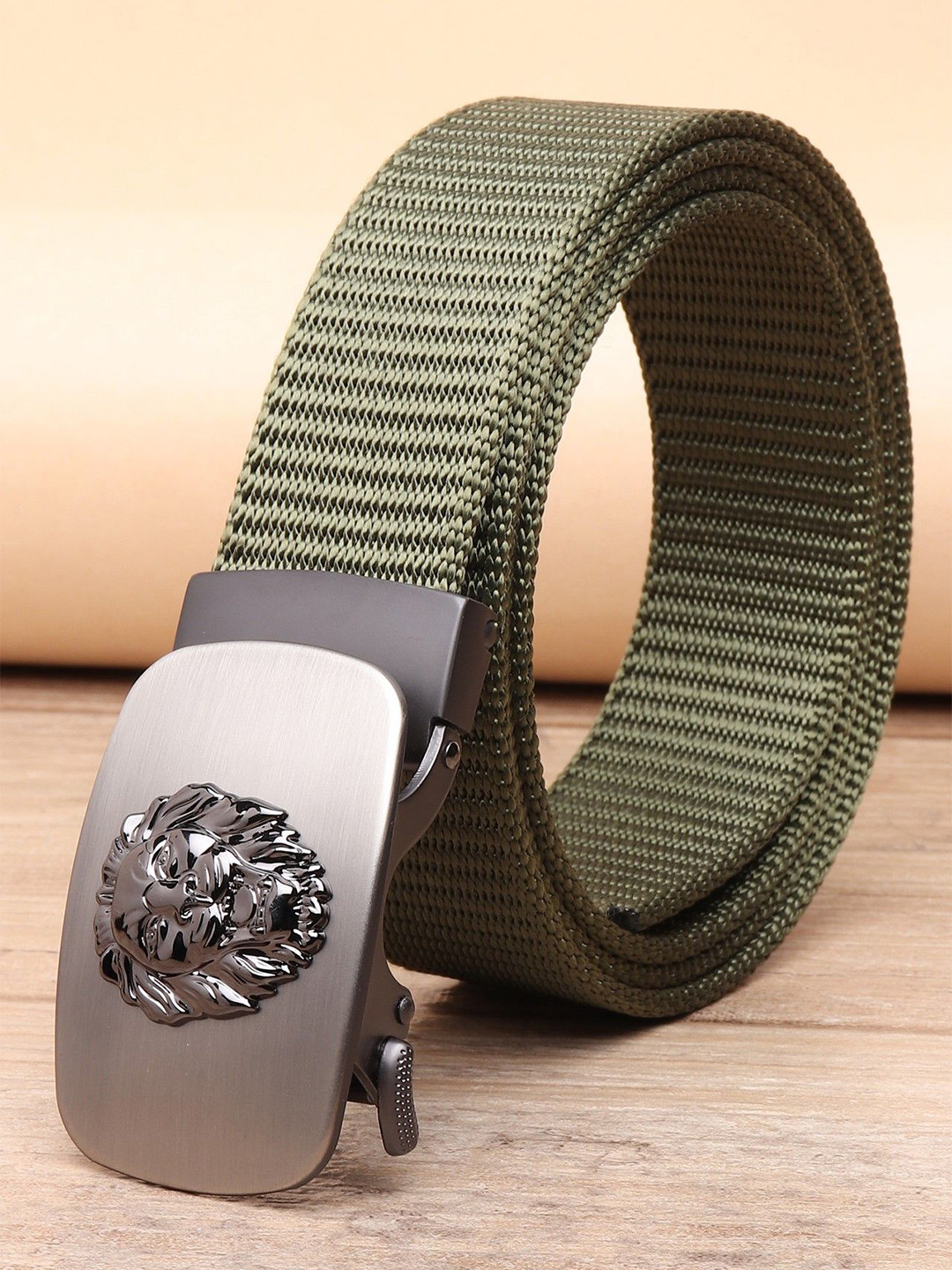 

Metronaut Men Textured Belt, Green