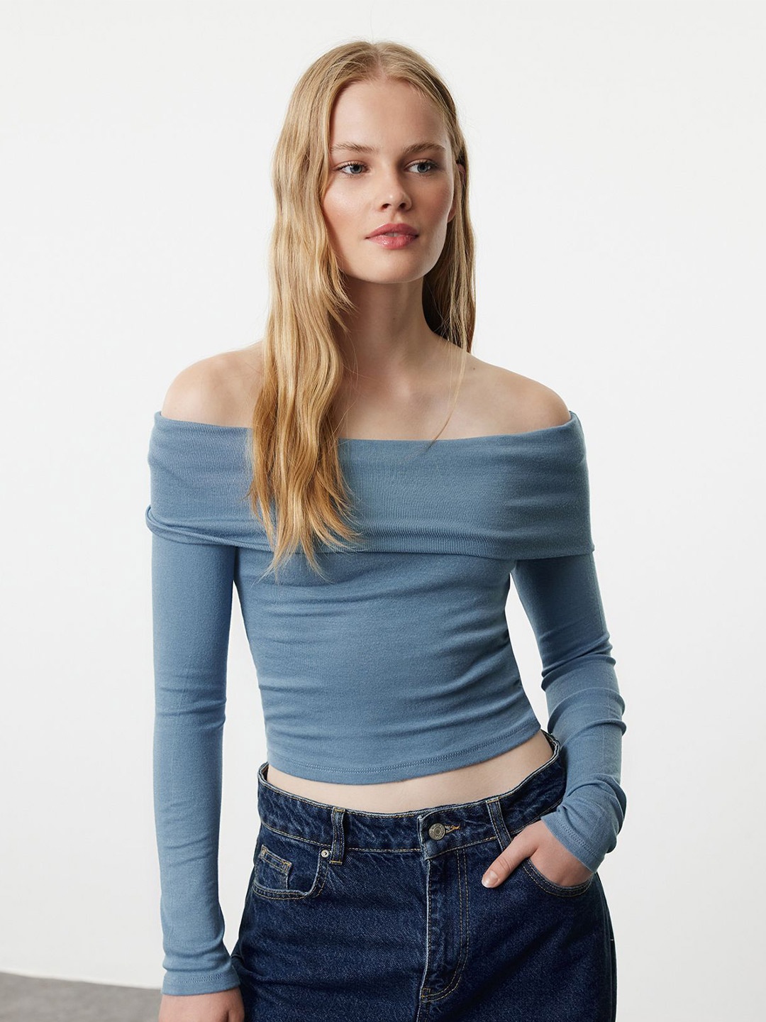 

Trendyol Off-Shoulder Bardot Crop Top, Na