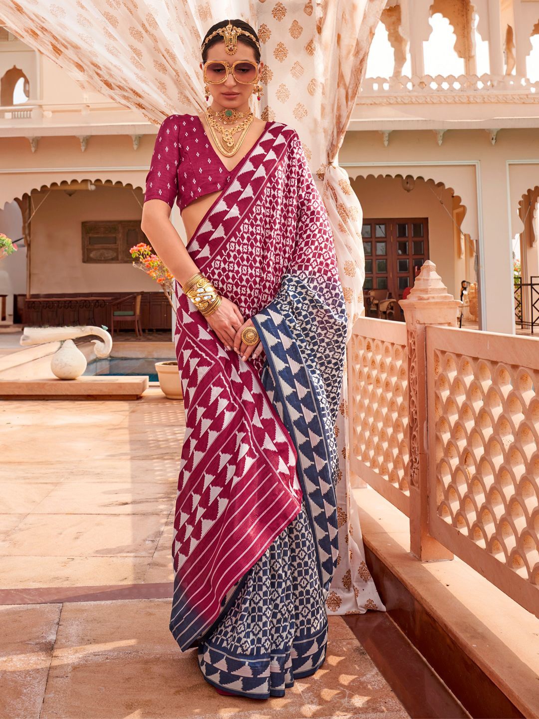 

Anouk Silk Blend Ikat Saree, Magenta