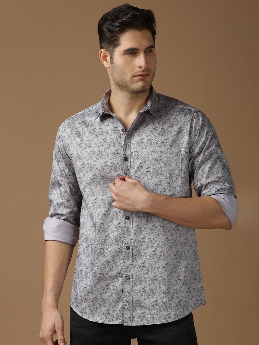 

SNX Men Spread Collar Floral Printed Cotton Casual Shirt, Grey