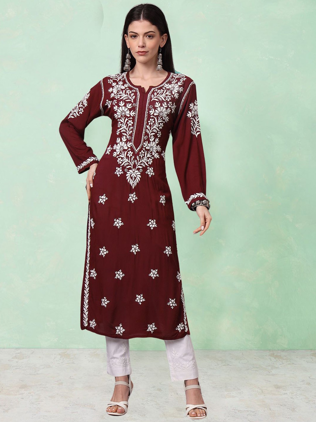 

PARAMOUNT CHIKAN Floral Embroidered Notch Neck Chikankari Straight Kurta, Maroon