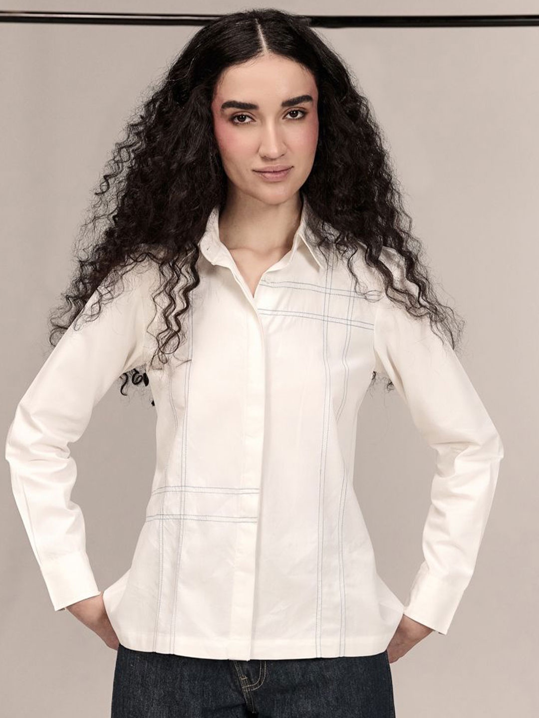 

Midsummer Women Spread Collar Multi Striped Cotton Casual Shirt, White