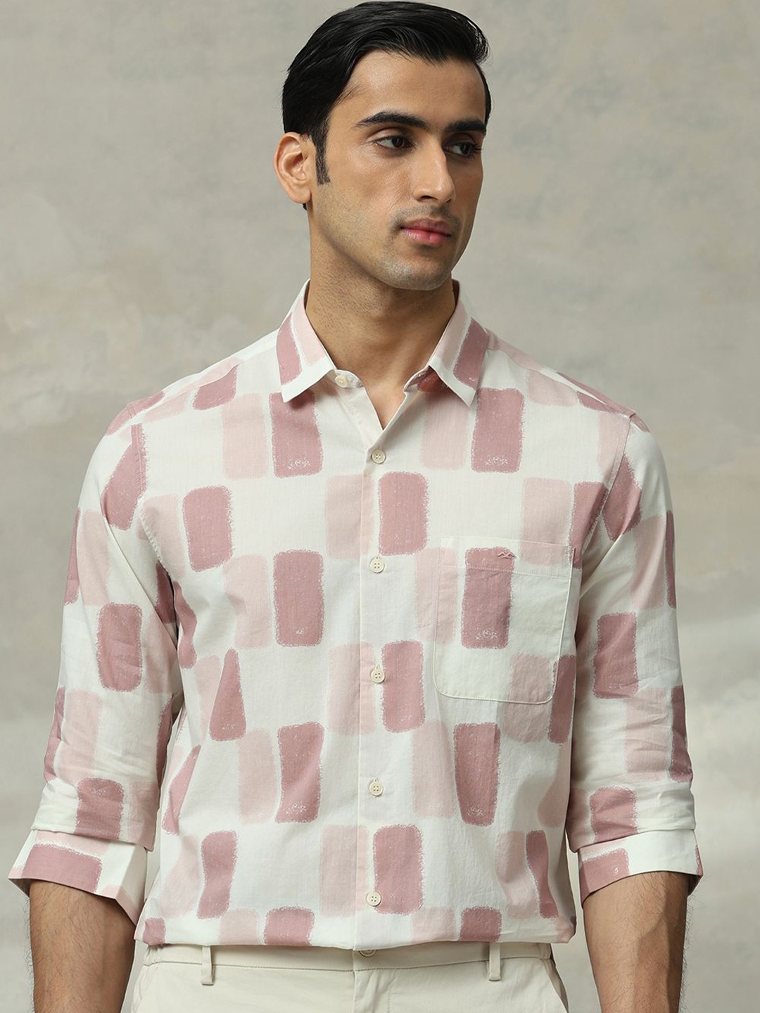 

Mufti Men Slim Fit Spread Collar Geometric Printed Cotton Casual Shirt, Pink