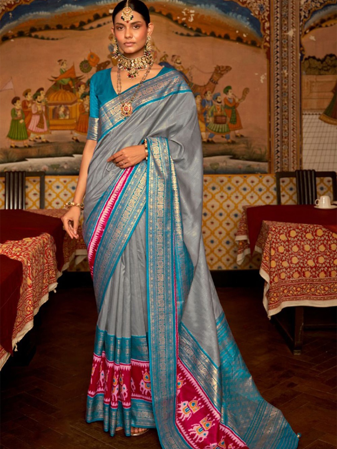 

DEVATITHI Zari Silk Blend Patola Saree, Grey