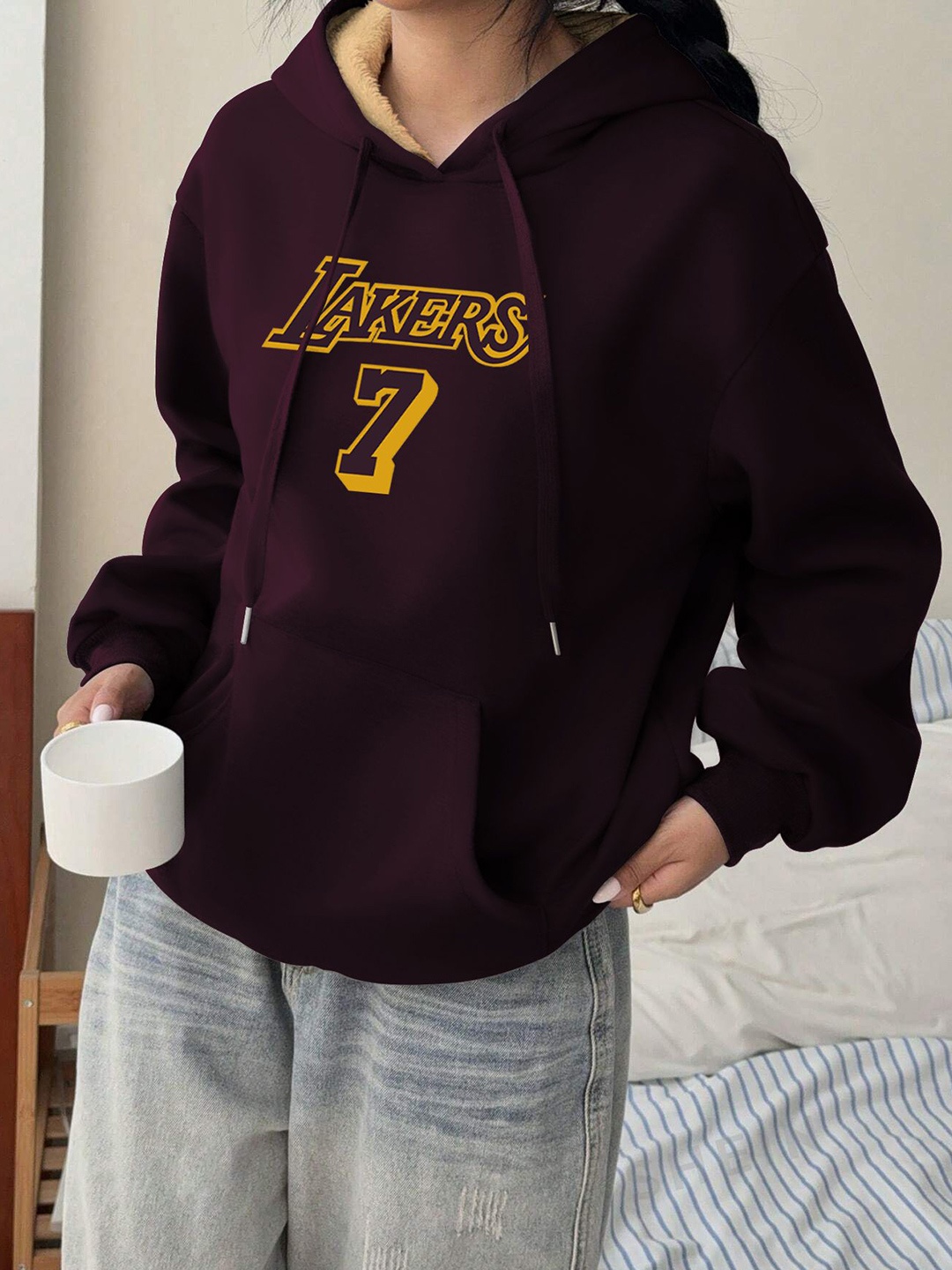 

TOGS & TERRE Women Printed Hooded Sweatshirt, Maroon