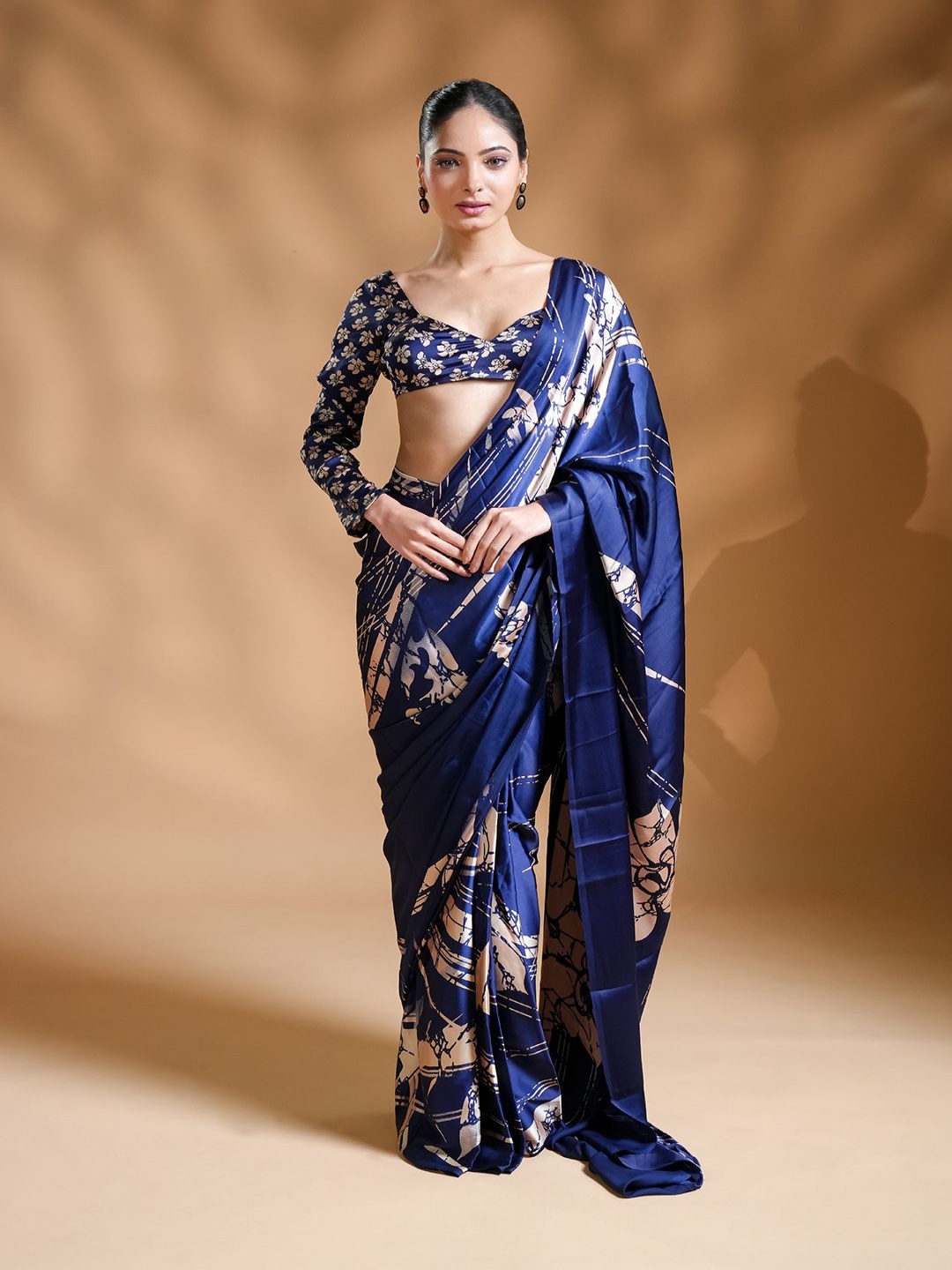 

HANDME Ready To Wear Saree, Blue