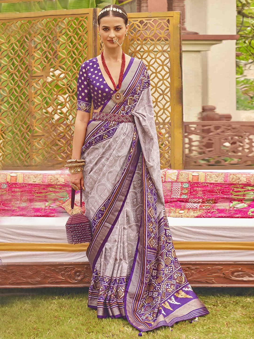 

KIMISHA Woven Design Zari Patola Saree, Grey