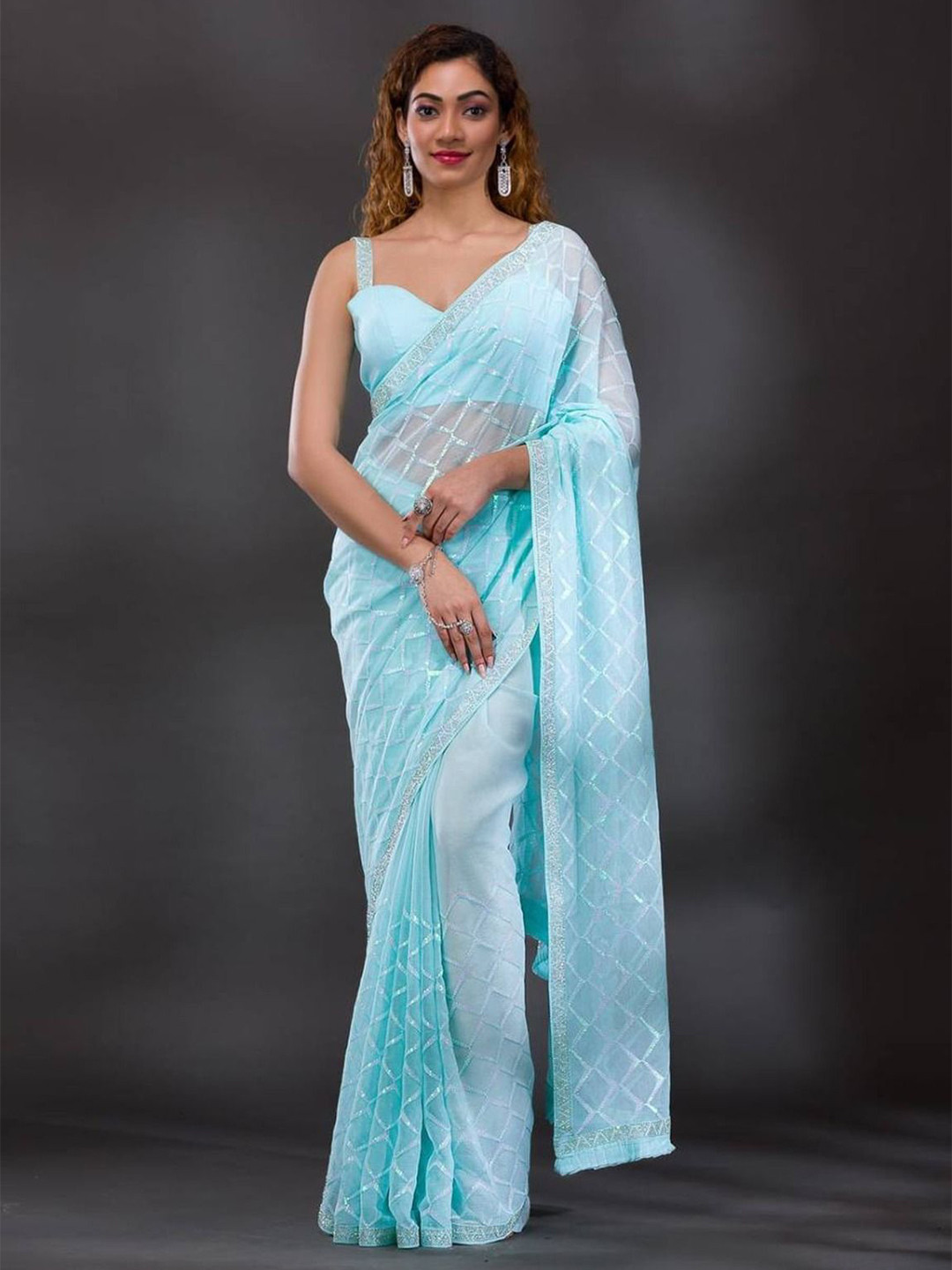 

Anouk Embellished Sequinned Saree, Turquoise blue