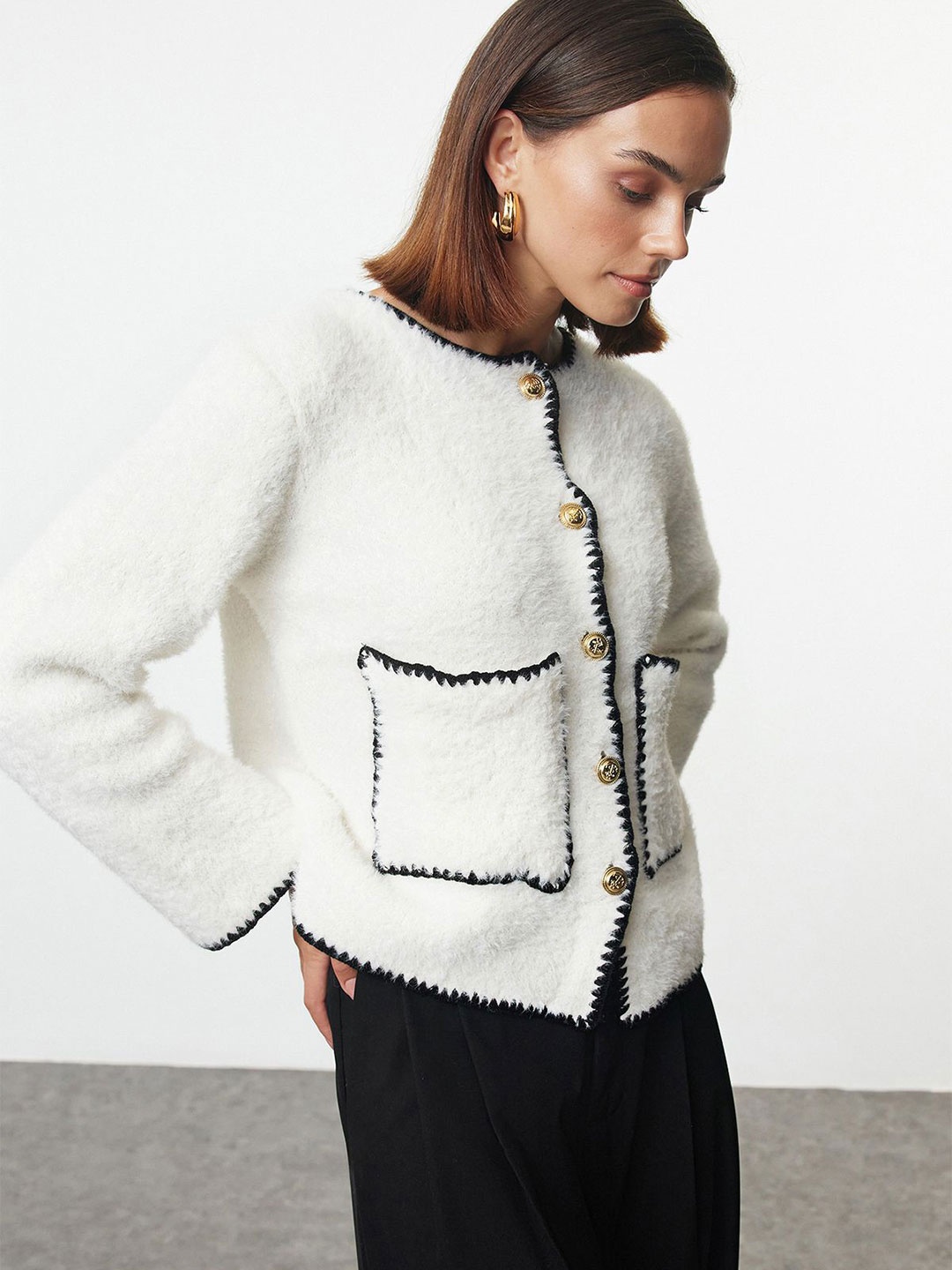 

Trendyol Women Cardigan with Fuzzy Detail, White