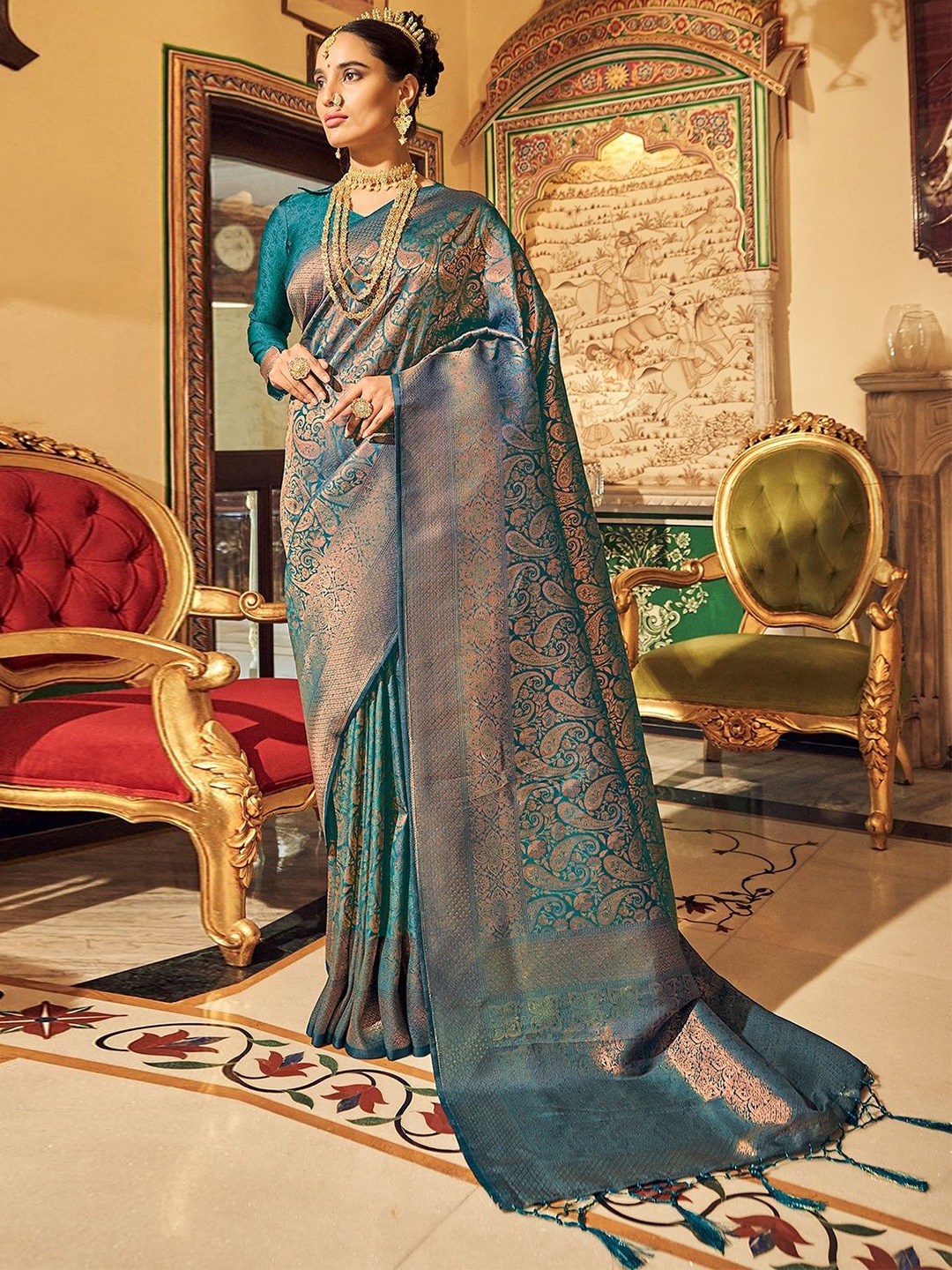 

DEVATITHI Woven Design Zari Silk Blend Kanjeevaram Saree, Teal