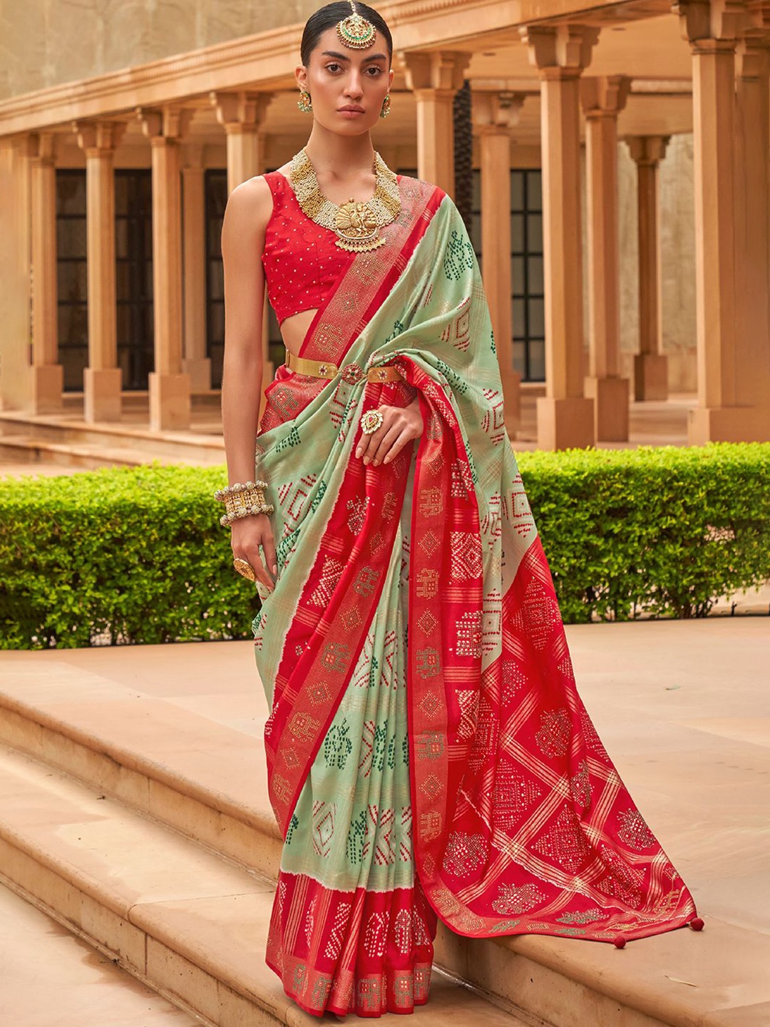 

DEVATITHI Woven Design Zari Silk Blend Patola Saree, Green