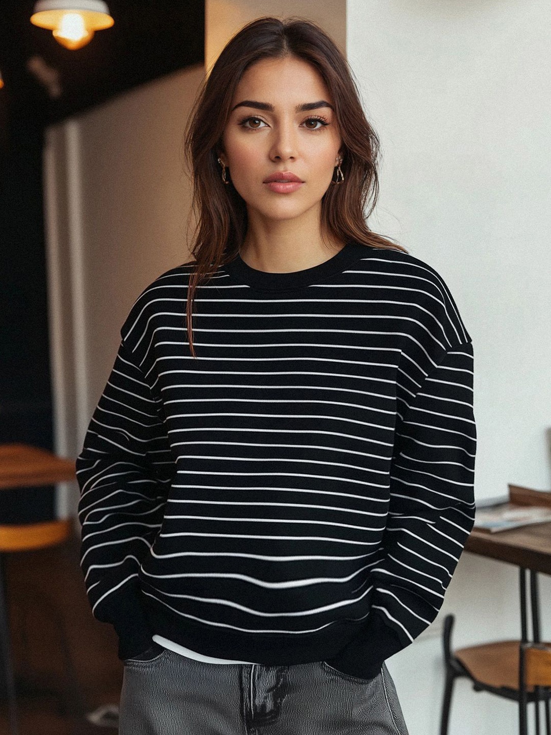 

Trendyol Women Striped Sweatshirt, Na