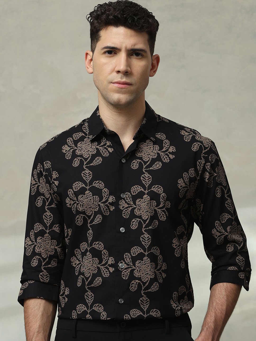 

Mufti Men Slim Fit Spread Collar Floral Printed Cotton Formal Shirt, Black