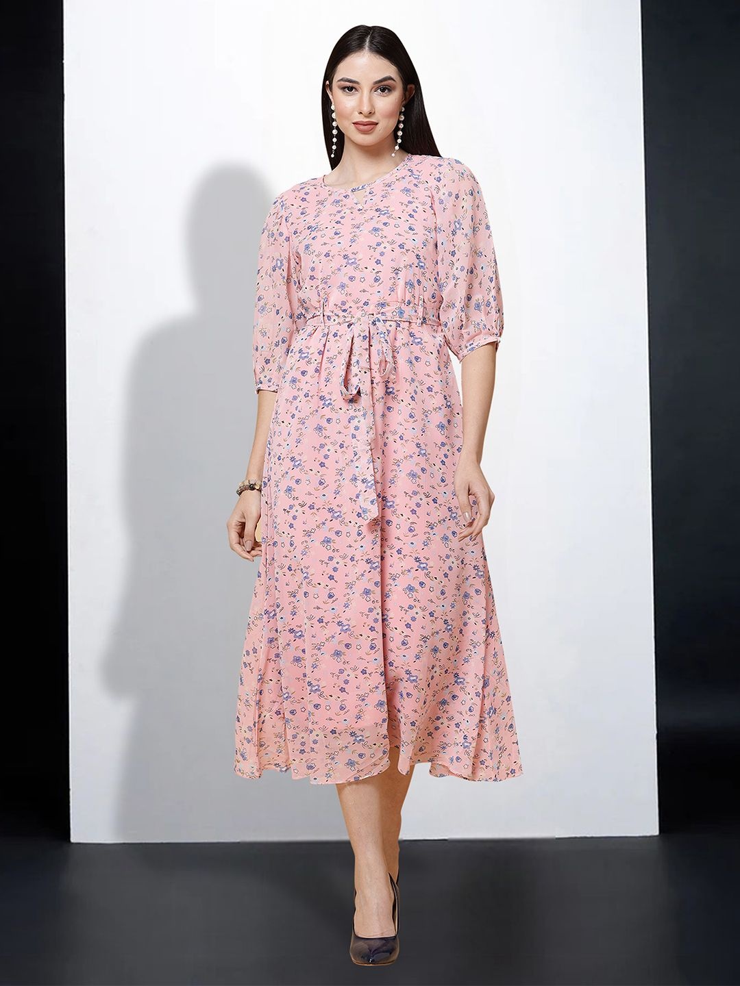 

MISS AYSE Floral Printed Keyhole Neck Bishop Sleeves Fit & Flare Midi Dress, Pink