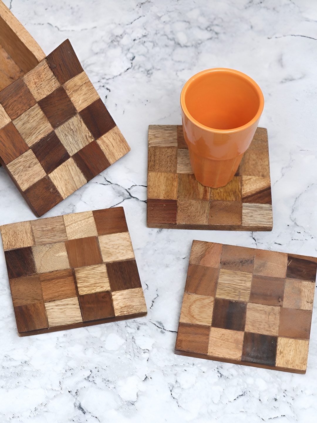 

Indianshelf 4 Pieces Brown & Beige Checked Wooden Rectangle Coasters