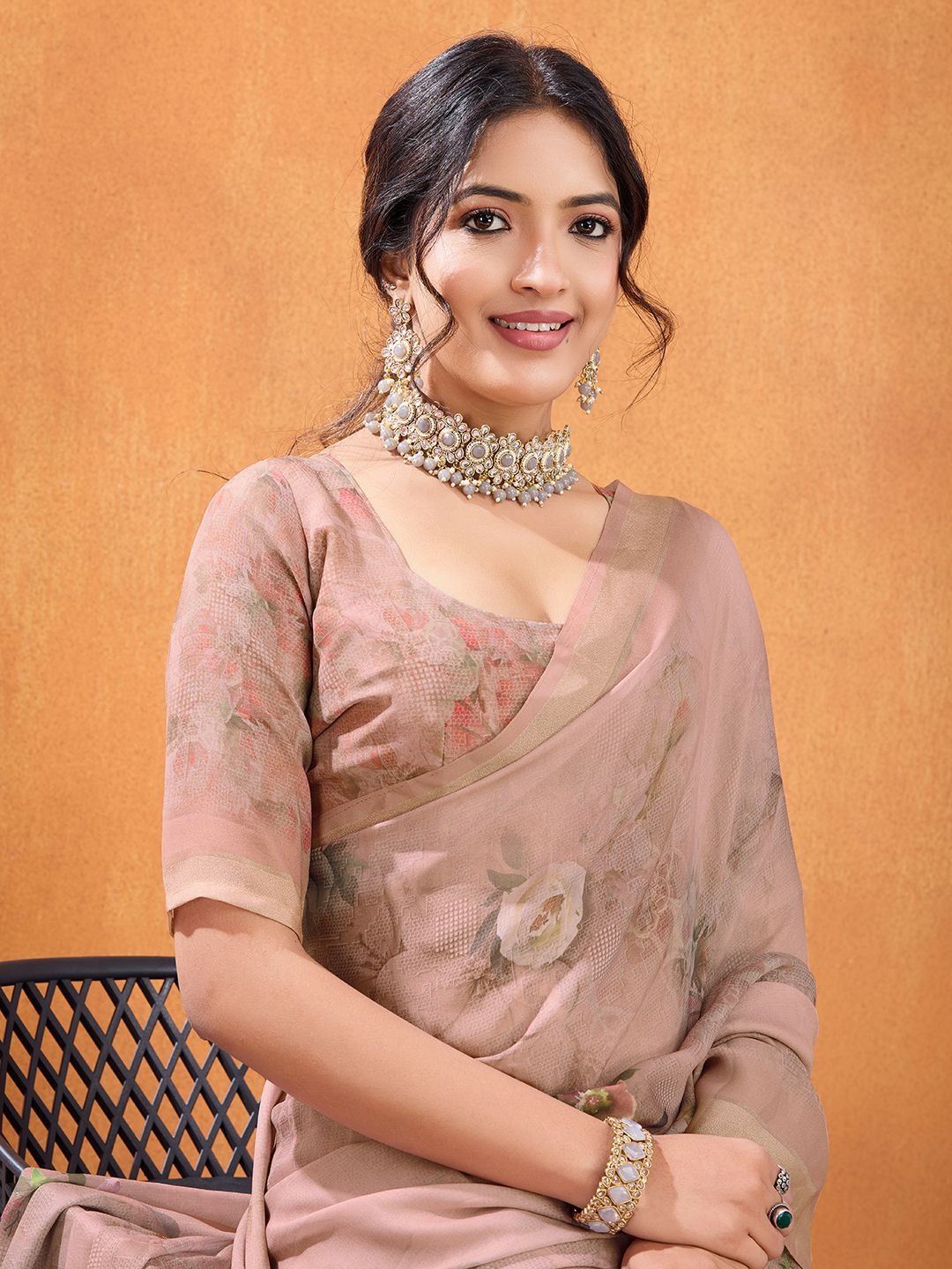 

Rekha Maniyar Floral Printed Saree, Peach