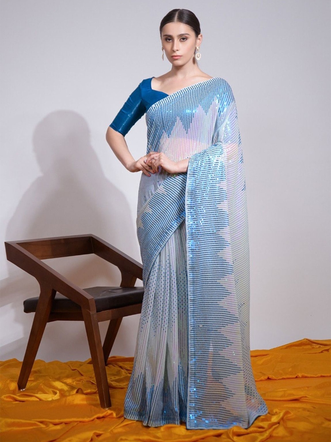 

Anouk Embellished Sequinned Heavy Work Saree, Blue