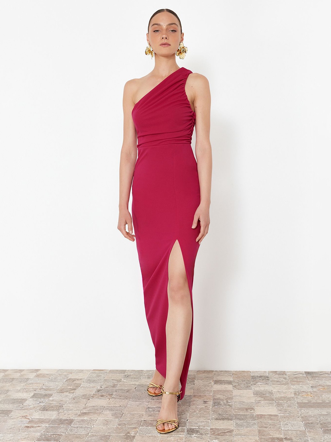 

Trendyol Women One Shoulder Slit Detail Maxi Dress, Magenta