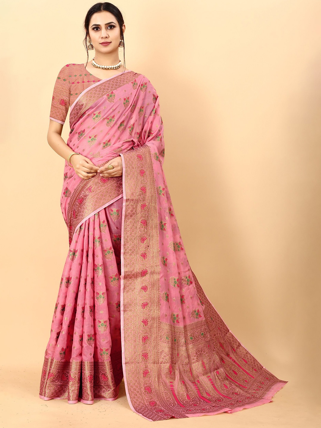 

VEDANT VASTRAM Floral Woven Design Zari Saree, Pink