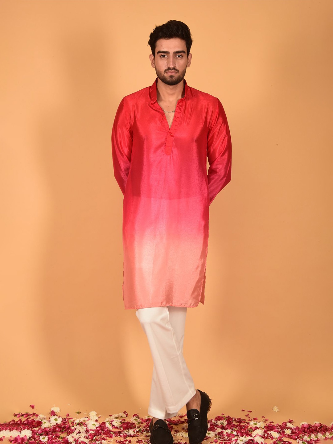 

Laalzari Men Ombre Dyed Regular Straight Kurta with Trouser, Red