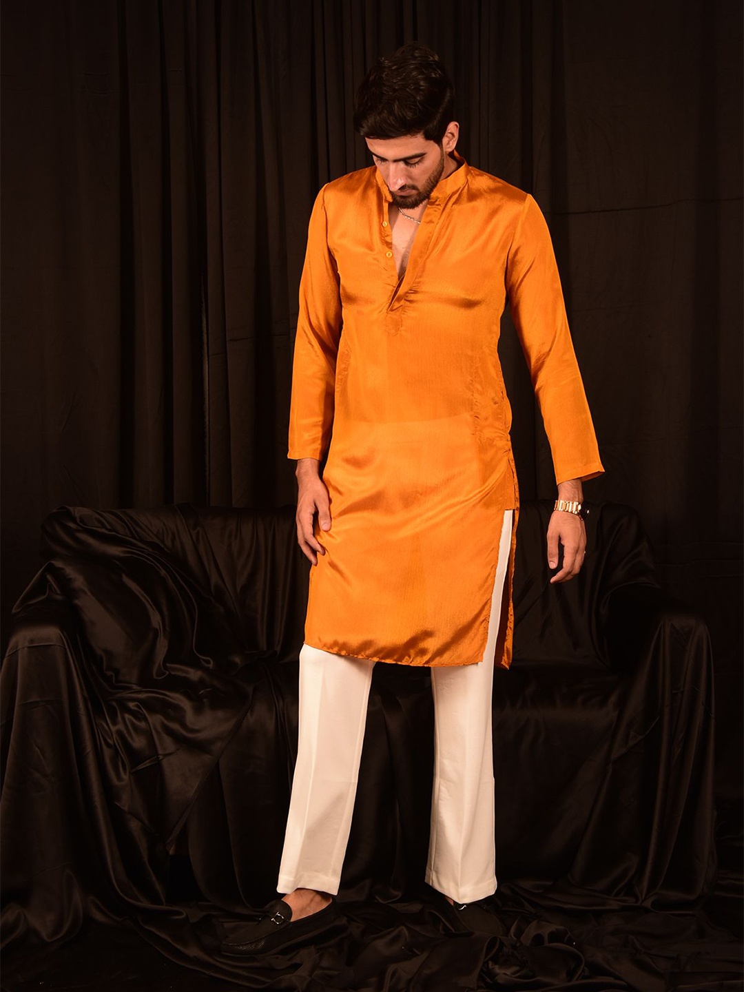 

Laalzari Men Band Collar Regular Chinon Straight Kurta with Trousers, Yellow