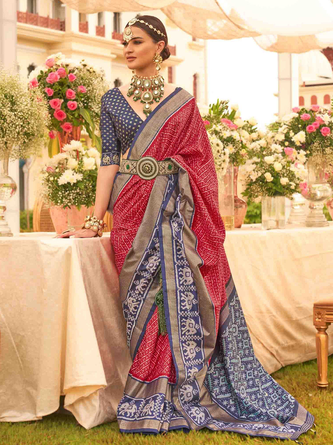 

KIMISHA Woven Design Zari Patola Saree, Red
