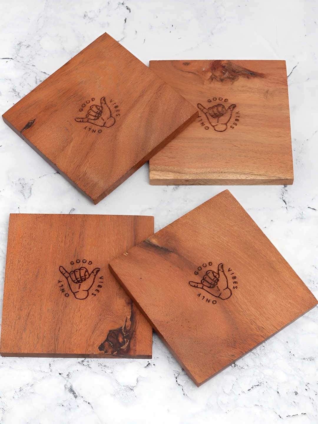 

Indianshelf Brown & Black 4 Pieces Printed Square Shaped Wooden Coasters