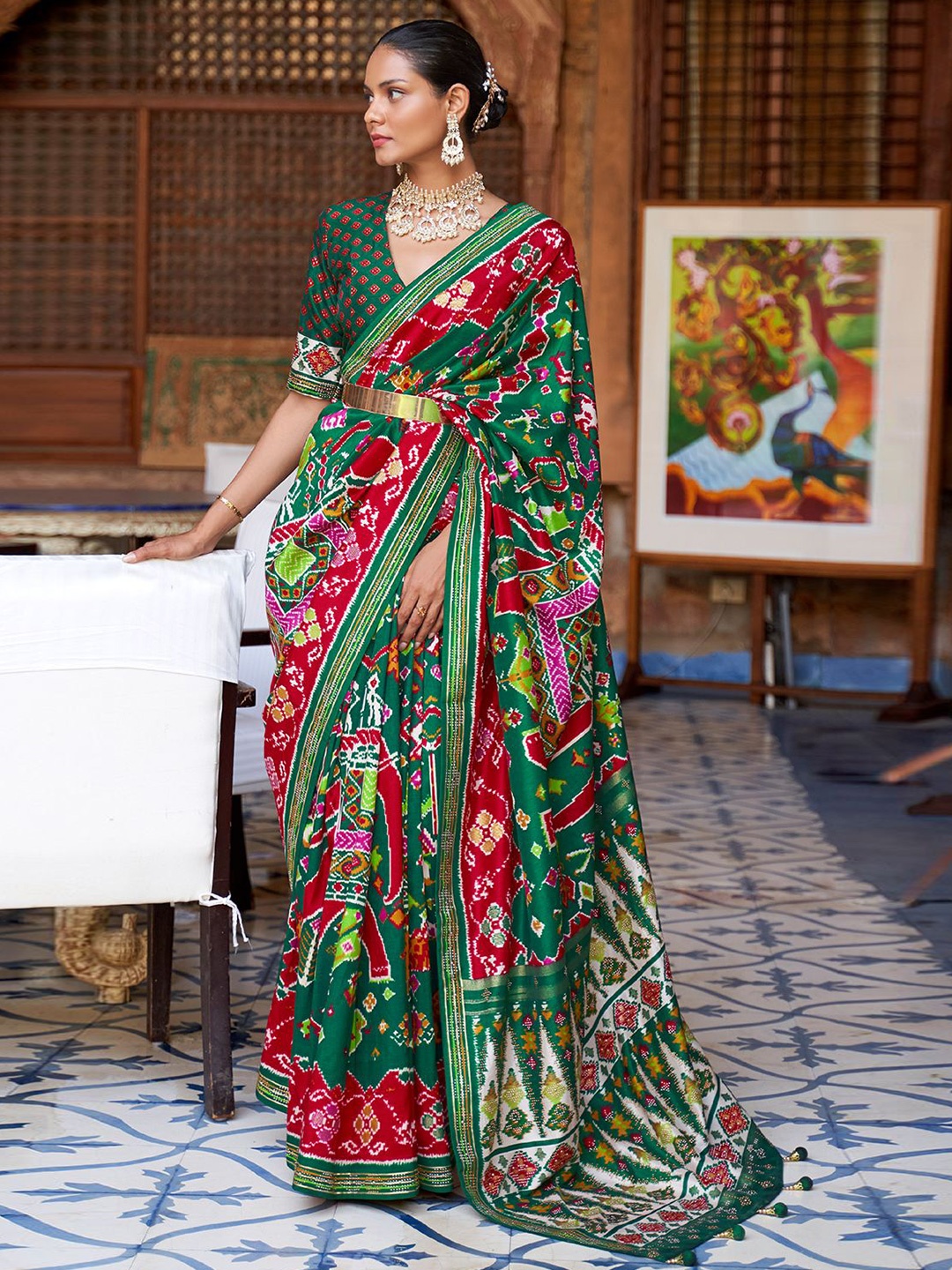 

DEVATITHI Kalamkari Silk Blend Patola Saree, Red