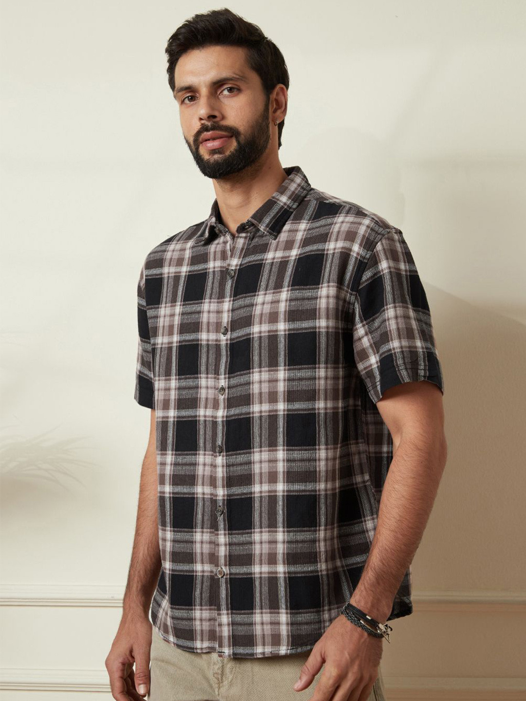 

WROGN Men Comfort Relaxed Fit Spread Collar Tartan Checked Cotton Casual Shirt, Black