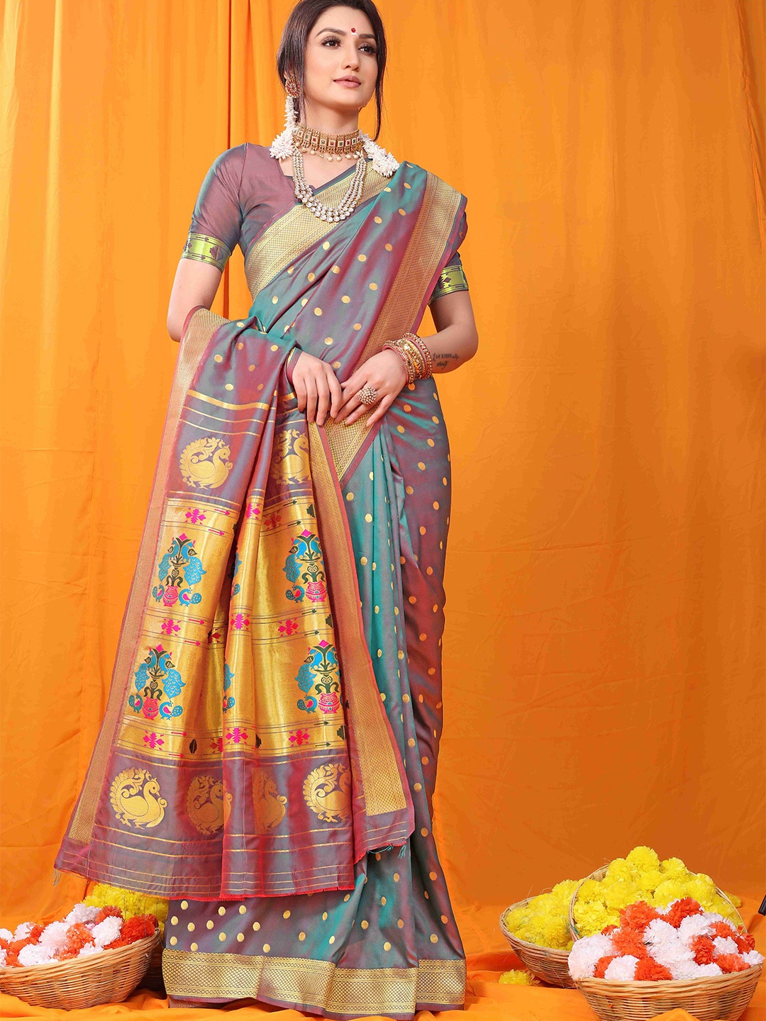 

amirat Woven Design Zari Pure Silk Paithani Saree, Teal