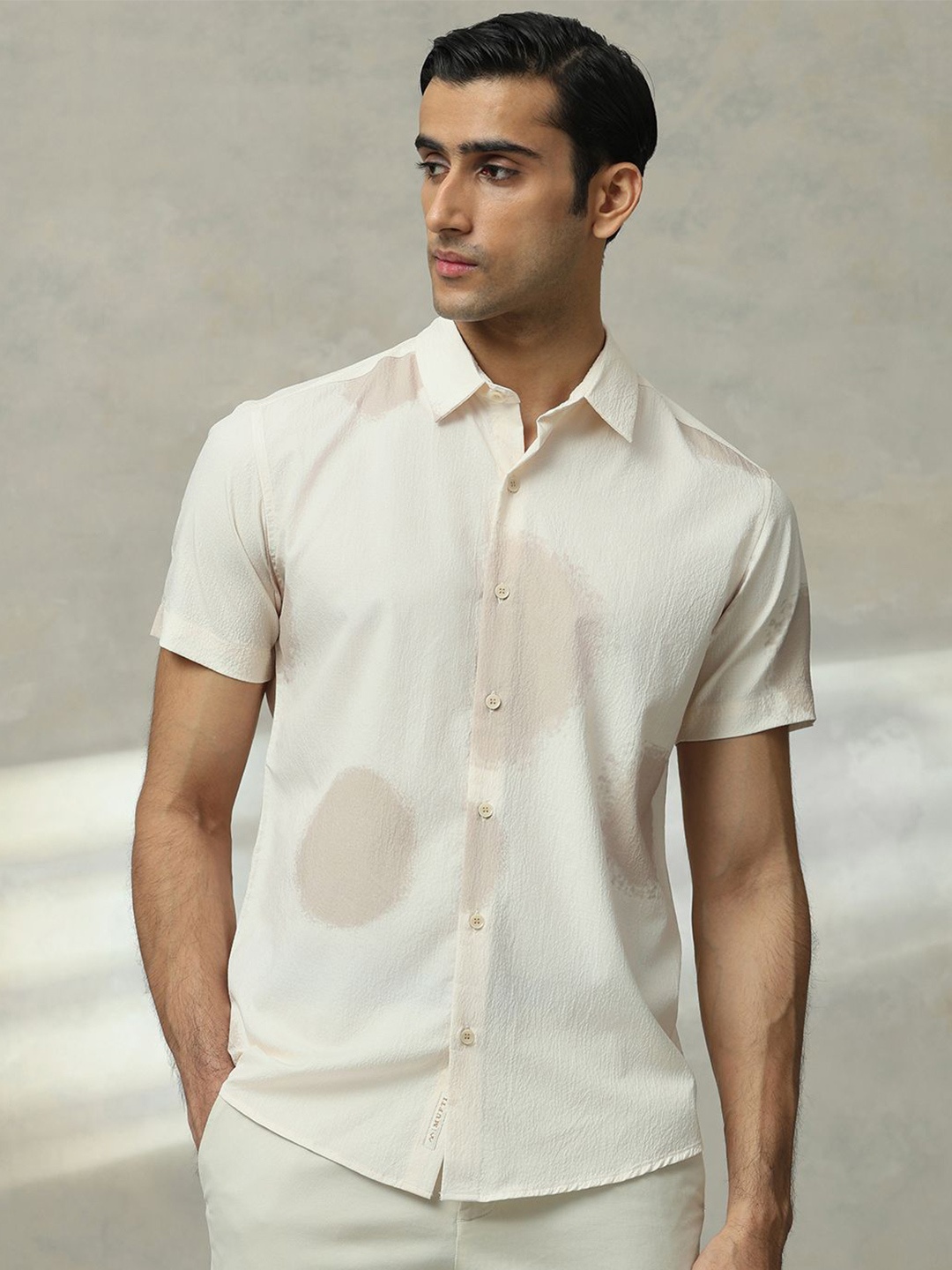 

Mufti Men Spread Collar Abstract Printed Casual Shirt, Beige